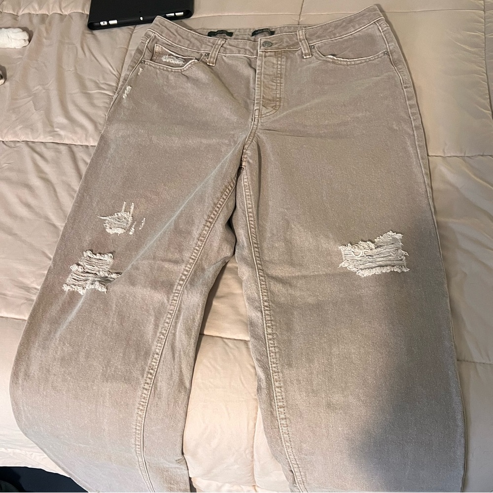 Wild Fable Beige Distressed Boyfriend Jeans
